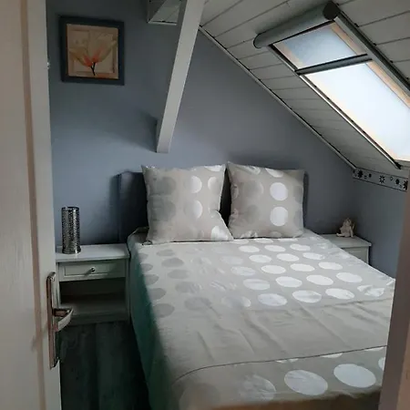 Korina Apartman 2 *